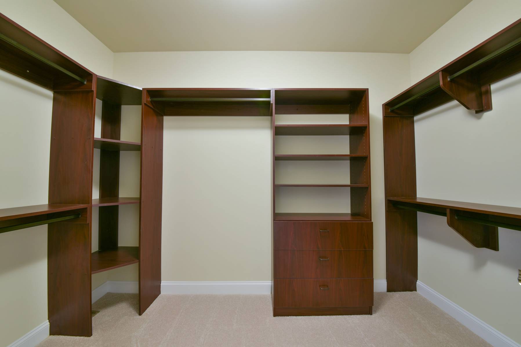 Master Closet Organizer